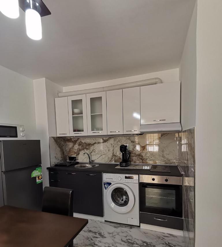 Apartamento Слънце И Море Сарафово Burgas Exterior foto